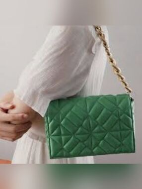 Zara Quilted Green Shoulder Medium Purse Bag Gold Chain Hardware